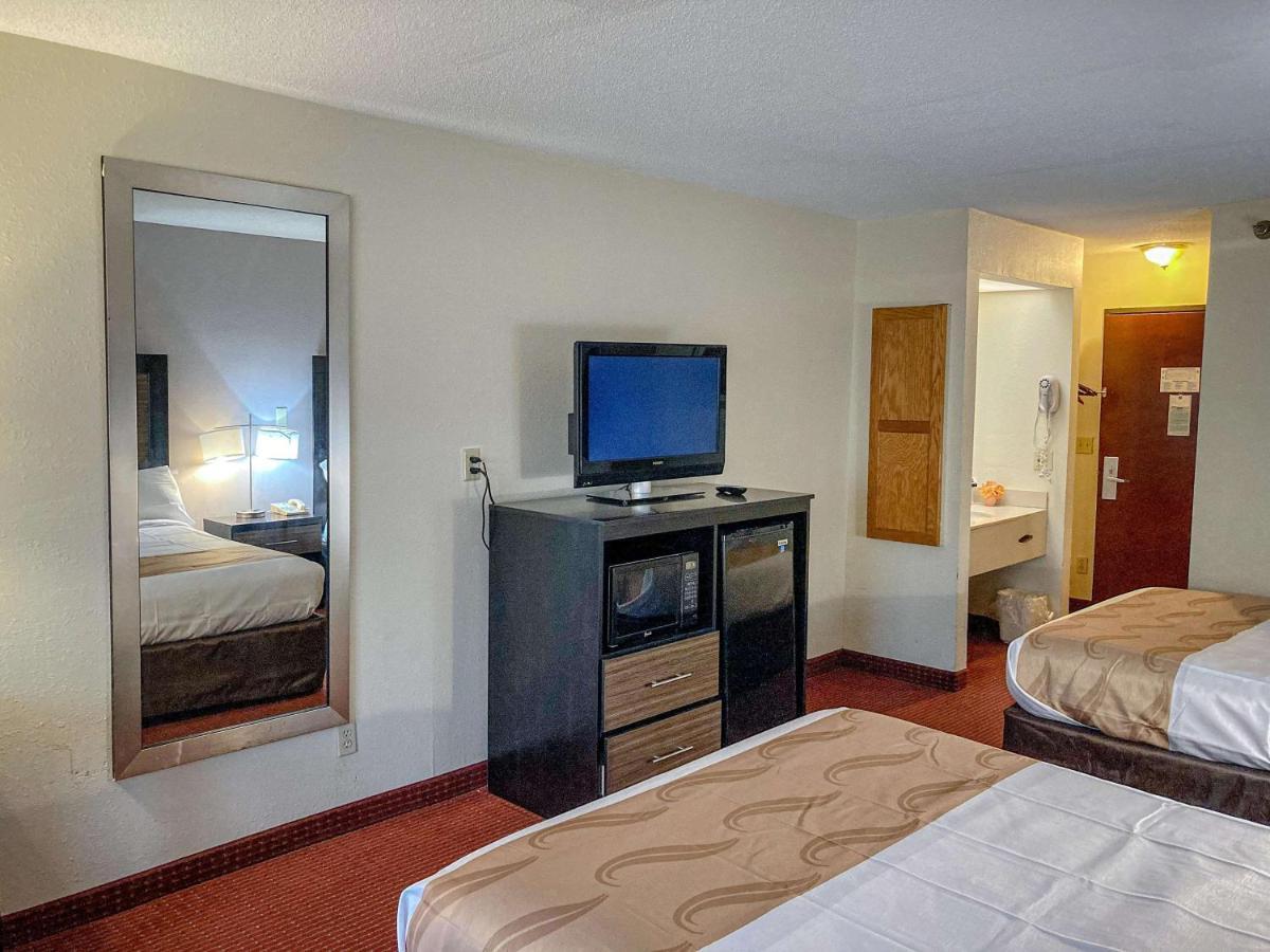 Motel 6 Elkhart, In Exteriör bild